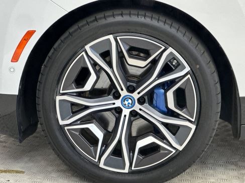 Used 2023 BMW iX xDrive50 w/ Premium Package AWD/4WD image 12