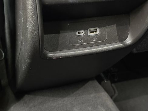 Certified 2025 Cadillac XT4 Premium Luxury image 13