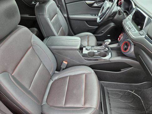 Certified 2022 Chevrolet Blazer RS w/ Enhanced Convenience Package FWD image 18