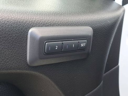 Used 2024 Nissan Titan PRO-4X w/ Pro-4x Convenience Package AWD/4WD image 31