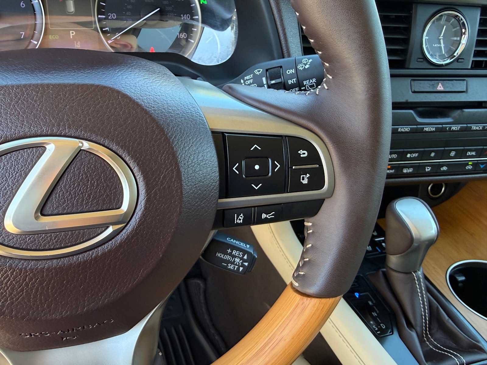 Used 2018 Lexus RX 350 FWD w/ Premium Package image 23