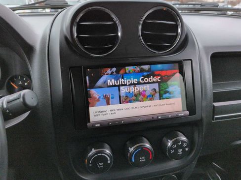 Used 2014 Jeep Patriot Latitude w/ Freedom Edition Package image 29