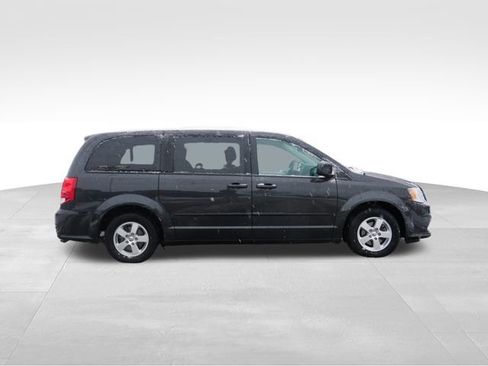 Used 2012 Dodge Grand Caravan SXT image 10