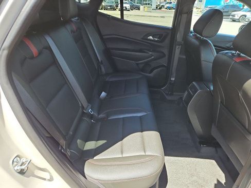 Used 2026 Chevrolet Trax RS FWD image 26