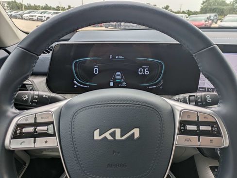 Certified 2025 Kia Telluride EX FWD image 35