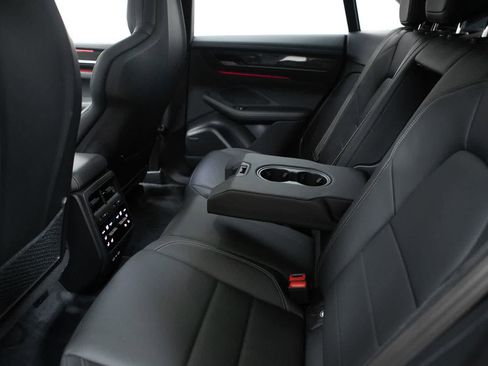 New 2026 Porsche Macan Turbo Electric image 37