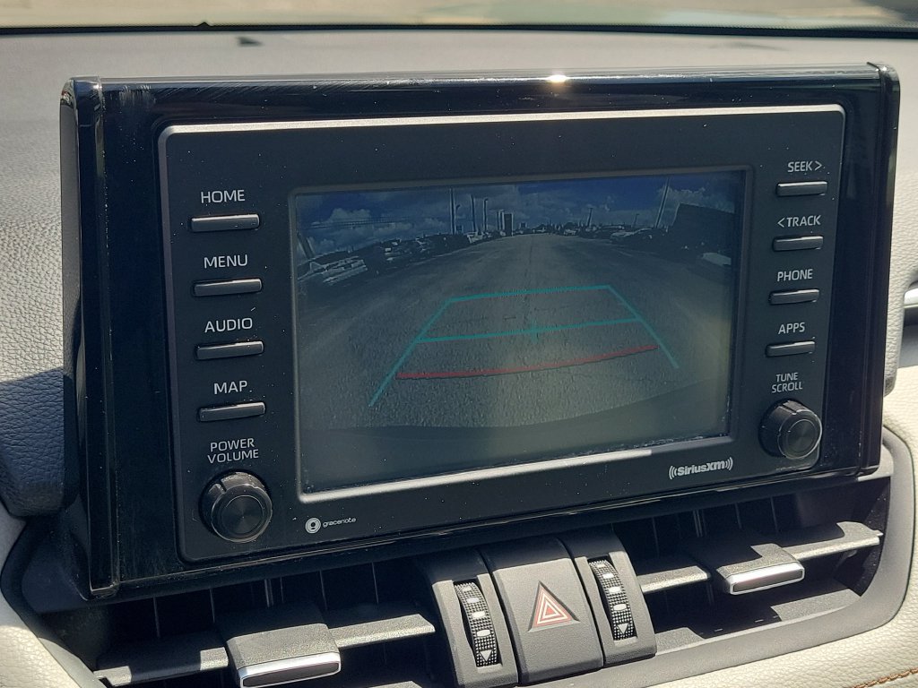 Used 2020 Toyota RAV4 XLE Premium FWD image 22