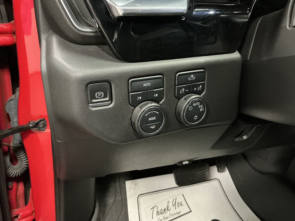 Used 2022 Chevrolet Silverado 1500 LT AWD/4WD image 11