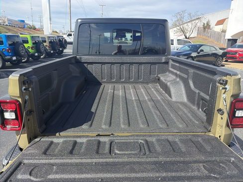 New 2026 Jeep Gladiator Willys AWD/4WD image 15