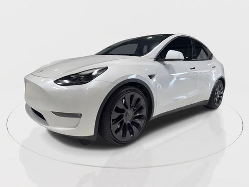Used 2021 Tesla Model Y Performance image 5