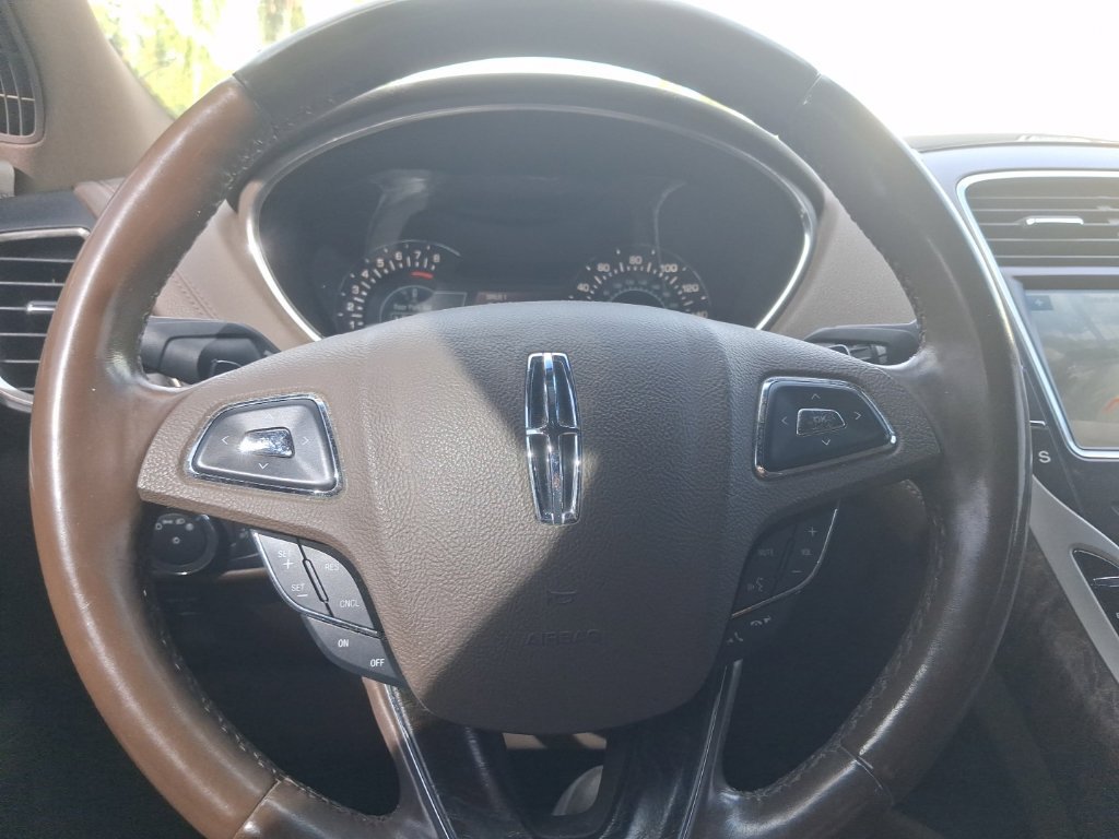 Used 2016 Lincoln MKX Reserve w/ Climate Package AWD/4WD image 32