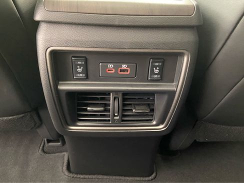 Used 2024 Nissan Murano Platinum w/ Cargo Package image 16