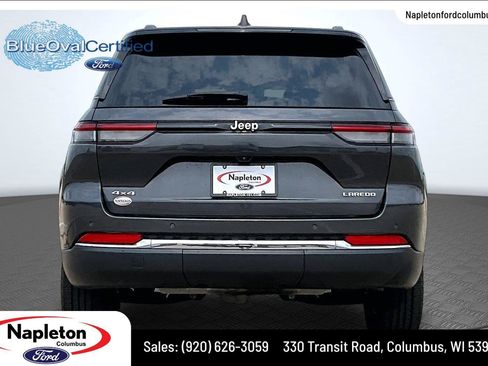 Used 2022 Jeep Grand Cherokee Laredo w/ Luxury Tech Group I AWD/4WD image 4