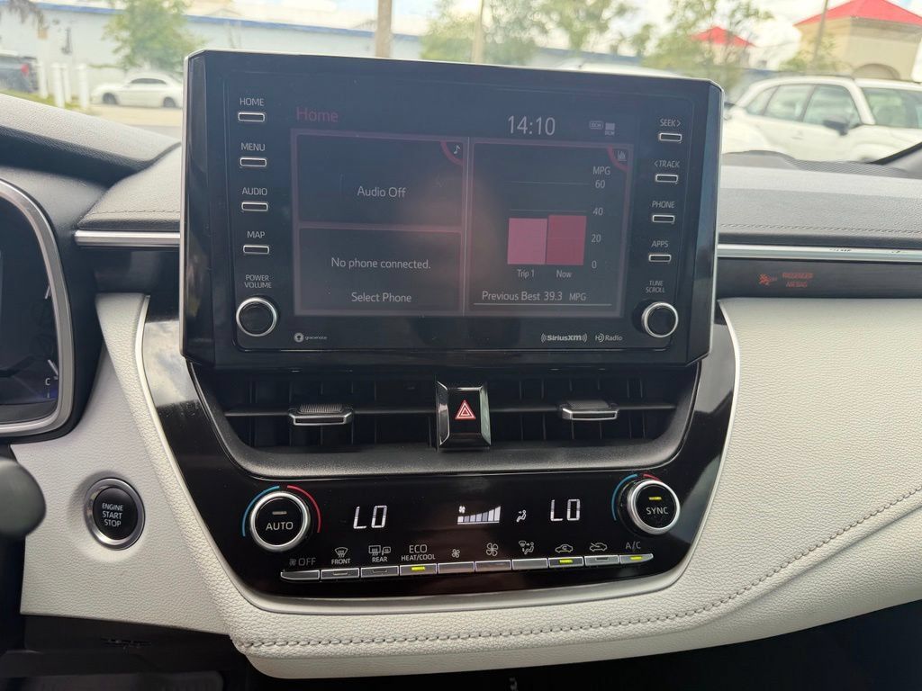 Used 2022 Toyota Corolla XSE FWD image 27