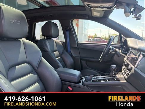 Used 2023 Porsche Macan GTS AWD/4WD image 29