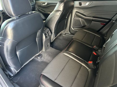 Used 2024 Ford Escape ST-Line w/ Tech Pack #1 FWD image 14