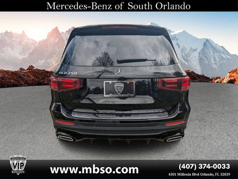 Certified 2024 Mercedes-Benz GLB 250 image 16