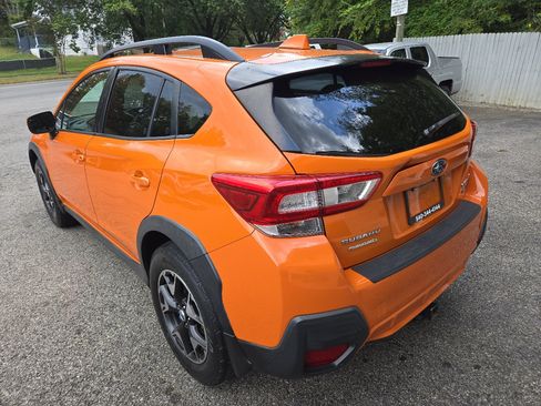 Used 2018 Subaru Crosstrek 2.0i Premium image 3