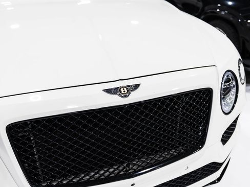Used 2019 Bentley Bentayga AWD/4WD image 5