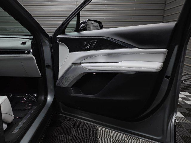 Used 2024 Cadillac Lyriq Luxury w/ LPO, Floor Liner Package AWD/4WD image 37