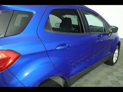Used 2020 Ford EcoSport SE w/ SE Convenience Package image 19