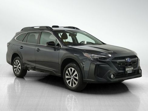 Used 2024 Subaru Outback Premium image 7