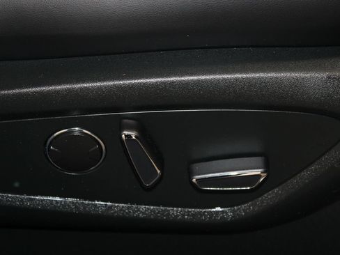 Used 2022 Lincoln Nautilus Reserve FWD image 27