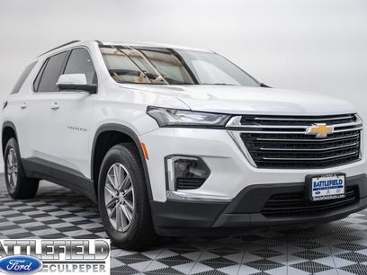 Used 2023 Chevrolet Traverse LT