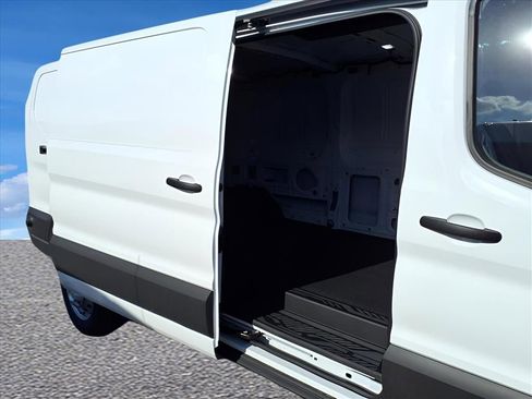 New 2025 Ford Transit 350 148 Low Roof AWD image 27