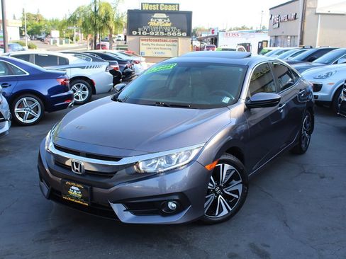 Used 2017 Honda Civic EX-T image 2