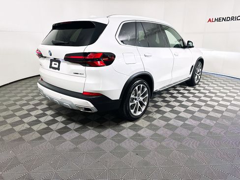 Used 2024 BMW X5 sDrive40i image 3