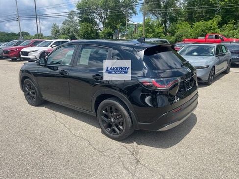 Used 2023 Honda HR-V Sport image 4