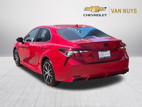 Used 2024 Toyota Camry SE FWD image 7