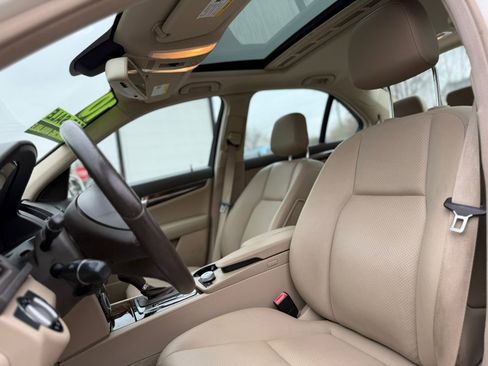 Used 2010 Mercedes-Benz C 300 4dr Sdn C 300 Sport 4MATIC image 17