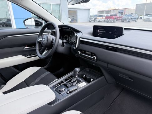 Used 2026 MAZDA CX-50 AWD 2.5 S w/ Preferred Pkg image 12