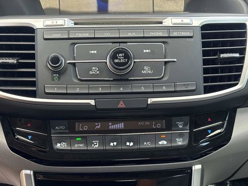 Used 2016 Honda Accord LX image 22