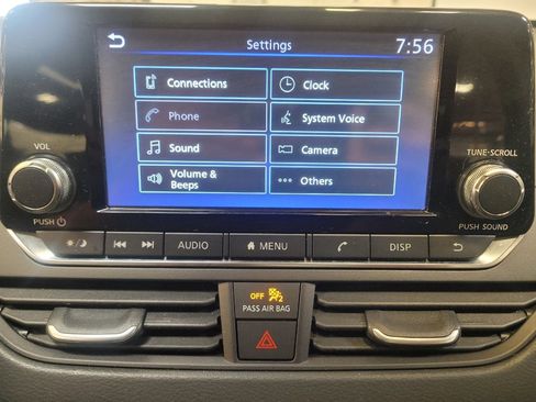 Used 2024 Nissan Altima 2.5 S FWD image 25