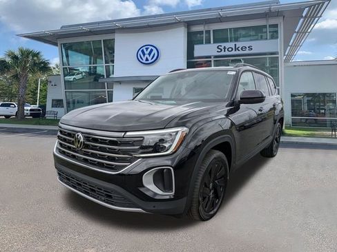 New 2026 Volkswagen Atlas SE FWD image 8
