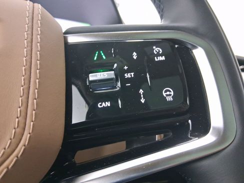 New 2026 Land Rover Range Rover Sport SE image 16