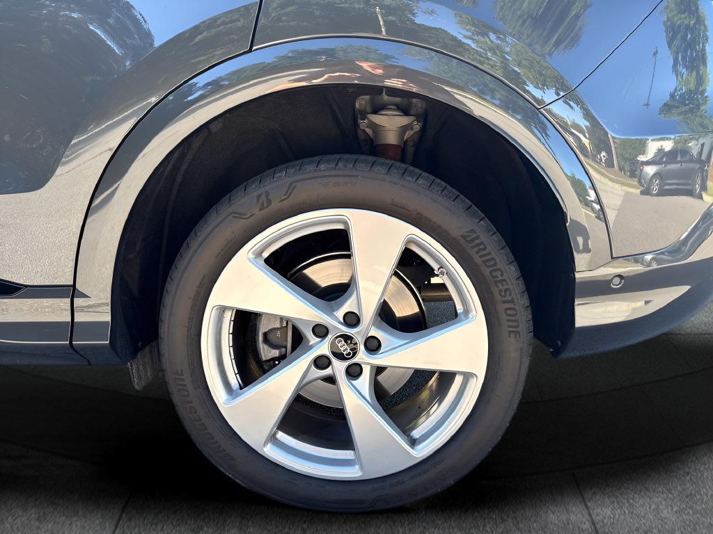 Used 2026 Audi Q5 Premium Plus w/ Premium Plus AWD/4WD image 48