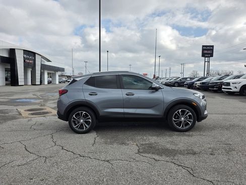 Used 2021 Buick Encore GX Select image 9