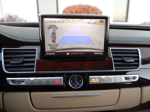 Used 2013 Audi A8 L 3.0T image 38