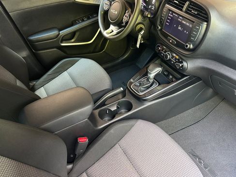 Certified 2024 Kia Soul LX w/ Option Group 015 FWD image 16