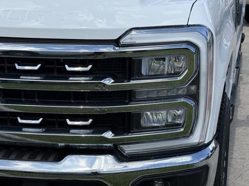 Used 2024 Ford F250 Lariat AWD/4WD image 11
