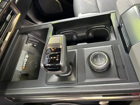 Used 2025 GMC Hummer EV 3X AWD/4WD image 38