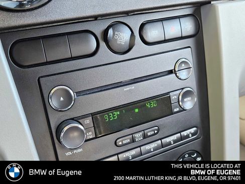Used 2009 Ford Mustang Coupe RWD image 29
