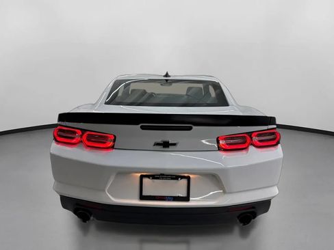 Used 2023 Chevrolet Camaro LT RWD image 8