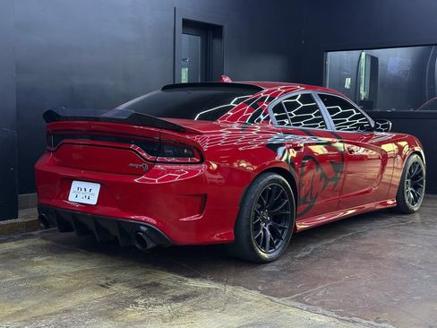 Used 2015 Dodge Charger SRT Hellcat RWD image 9