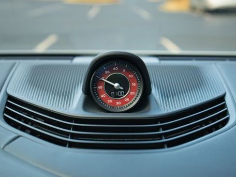 Used 2022 Porsche Taycan image 28