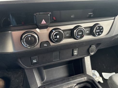 Used 2017 Toyota Tacoma SR image 24